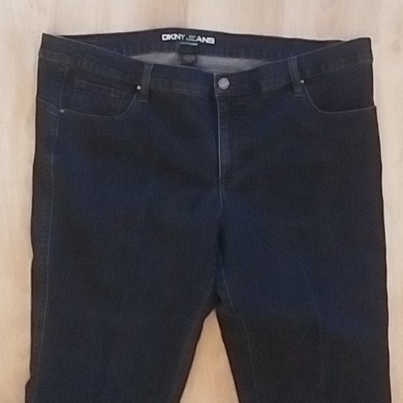 DKNY Sculpted Boot Size 20 Women's Jeans - Picture 2 of 9